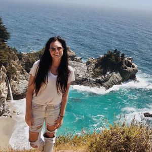 Meet your Posher, Emily